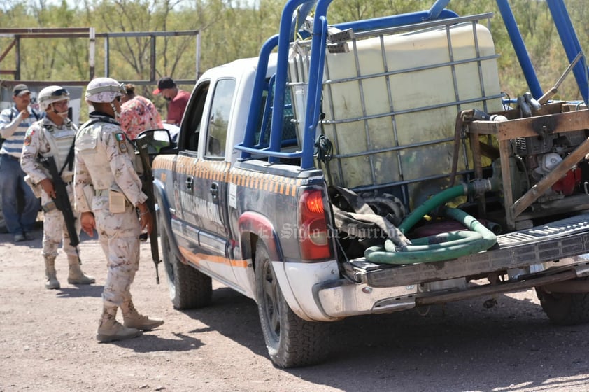 El mandatario mexicano arribó este domingo para inspeccionar los avances en el rescate