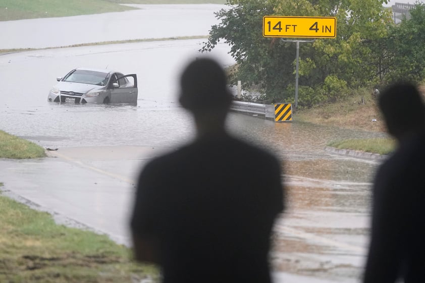 Lluvias históricas afectan Texas después de temporada de sequía