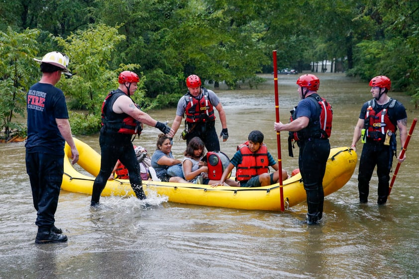 Lluvias históricas afectan Texas después de temporada de sequía