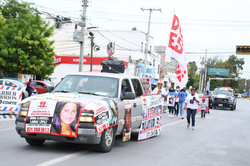 Conmemoran con marcha en Torreón el Día internacional de las víctimas de desaparición forzada