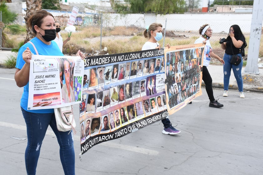 Conmemoran con marcha en Torreón el Día internacional de las víctimas de desaparición forzada