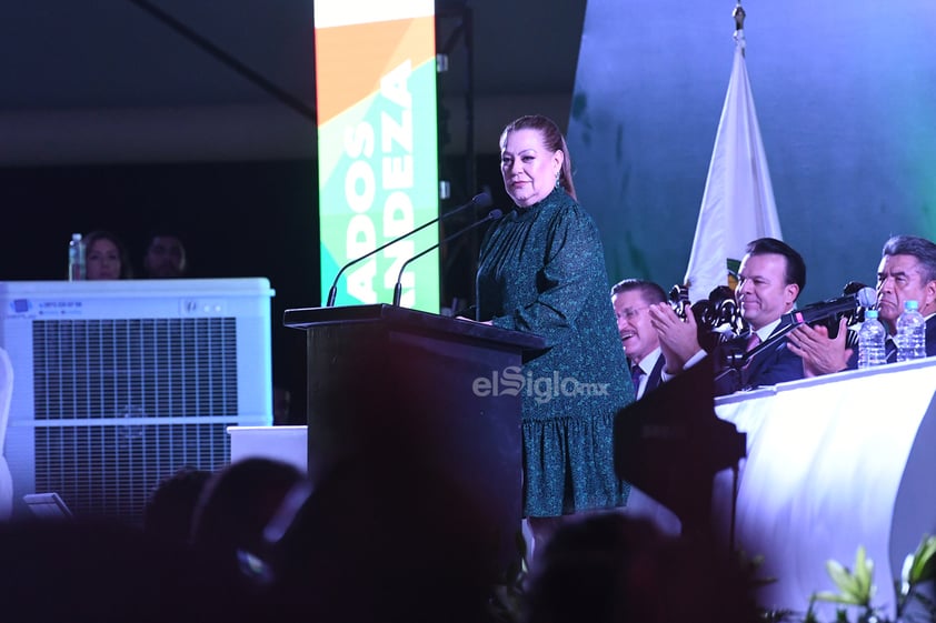 Leticia Herrera rinde protesta como presidenta municipal de Gómez Palacio