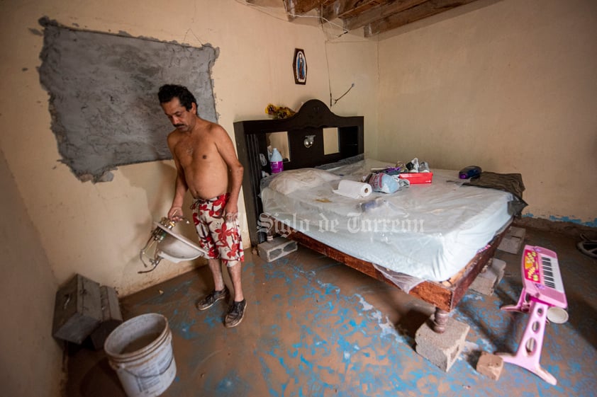 Relatan familias de ejido Santo Niño Aguanaval en Matamoros afectaciones tras intensa lluvia