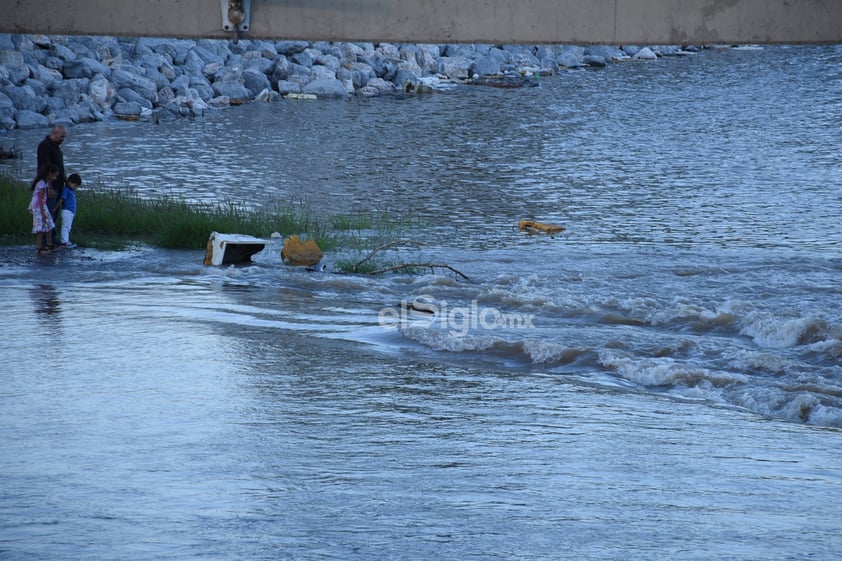 Así fue la última vez que corrió agua por el lecho seco del río Nazas