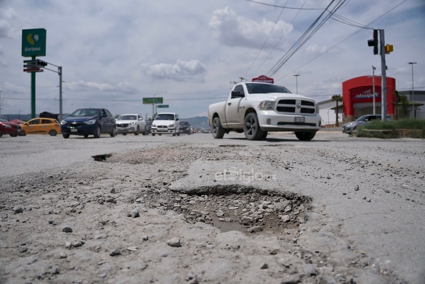 Ordenan arreglos en pavimento de Torreón tras daños 'extraordinarios'