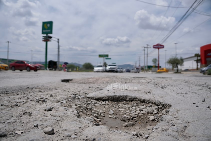 Ordenan arreglos en pavimento de Torreón tras daños 'extraordinarios'