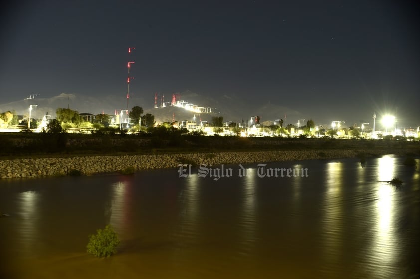 Laguneros mantienen alegría por avenida del río Nazas