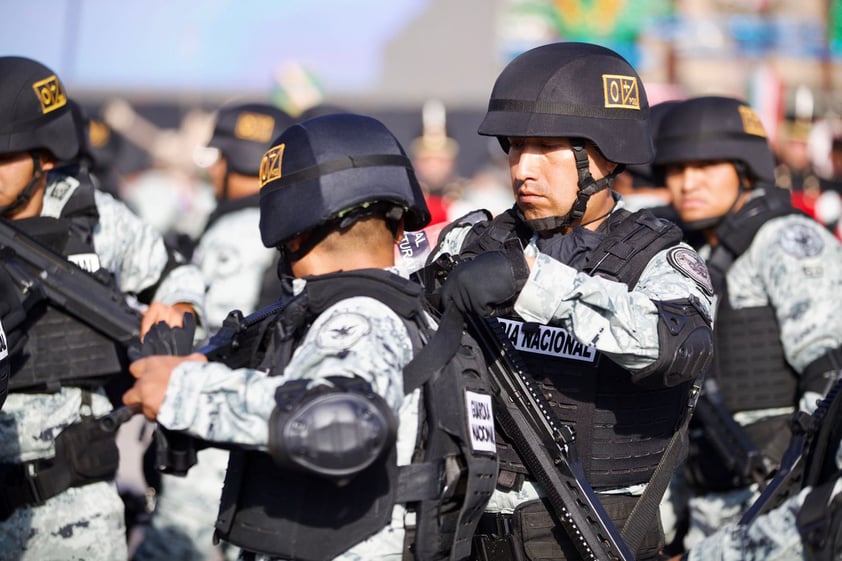 Con llamado a la paz mundial, AMLO encabeza desfile cívico militar por la Independencia de México