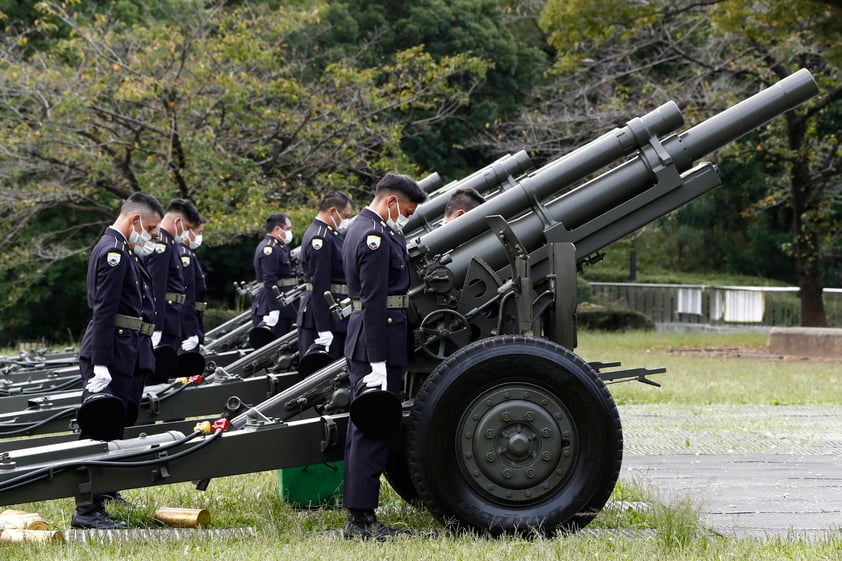 Divide funeral de Shinzo Abe a Japón