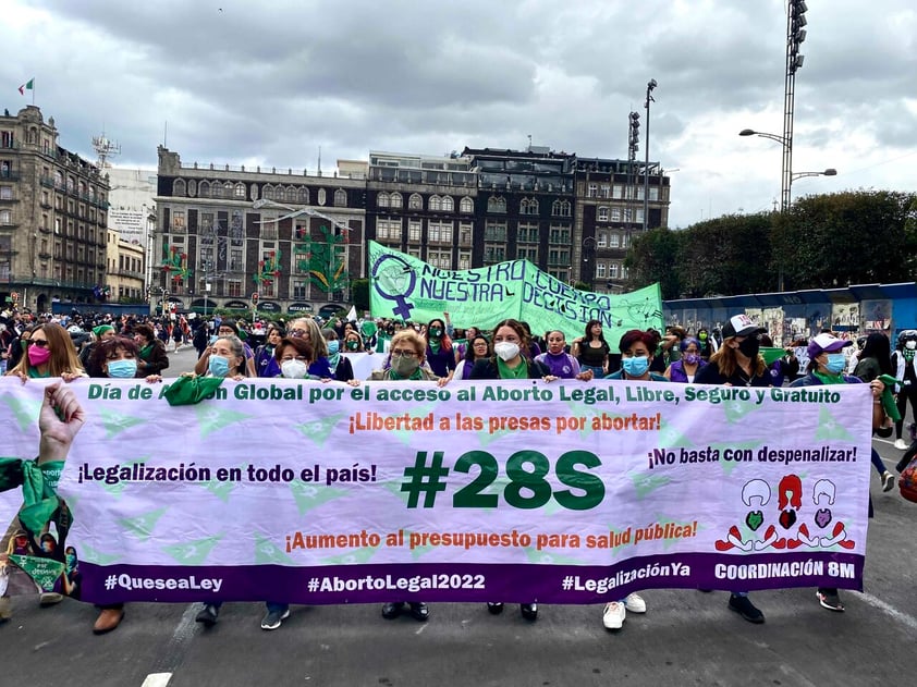 Con marcha, cientos piden legalizar aborto en México