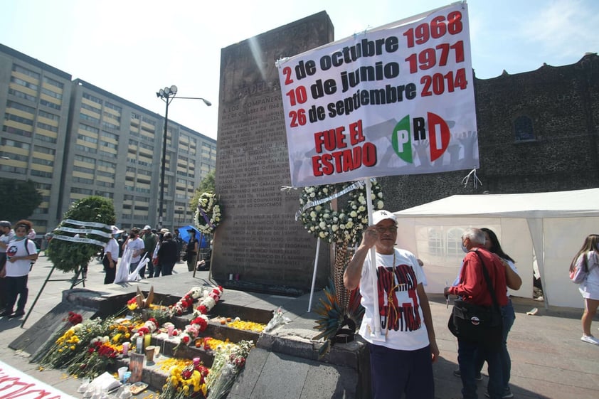 Conmemoran el 2 de octubre con marcha en Ciudad de México