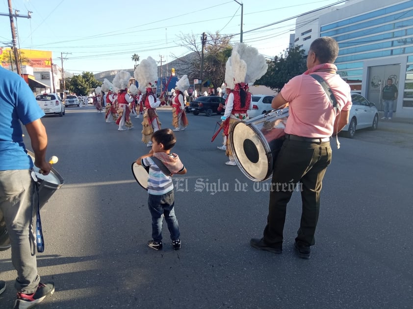 En procesión, exponen reliquias de San Judas Tadeo por primera vez en Gómez Palacio