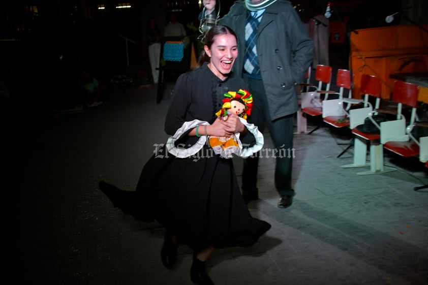 Viven encuentro teatral con las ánimas en el Museo del Ferrocarril de Torreón