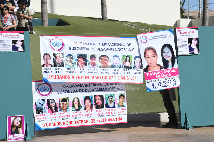 Colectivos y asistentes a la Muestra Nacional de Teatro unen voces por los desaparecidos