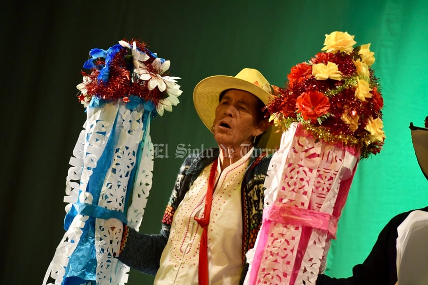 Cardencheros de Sapioriz presentan su pastorela en la Muestra Nacional de Teatro