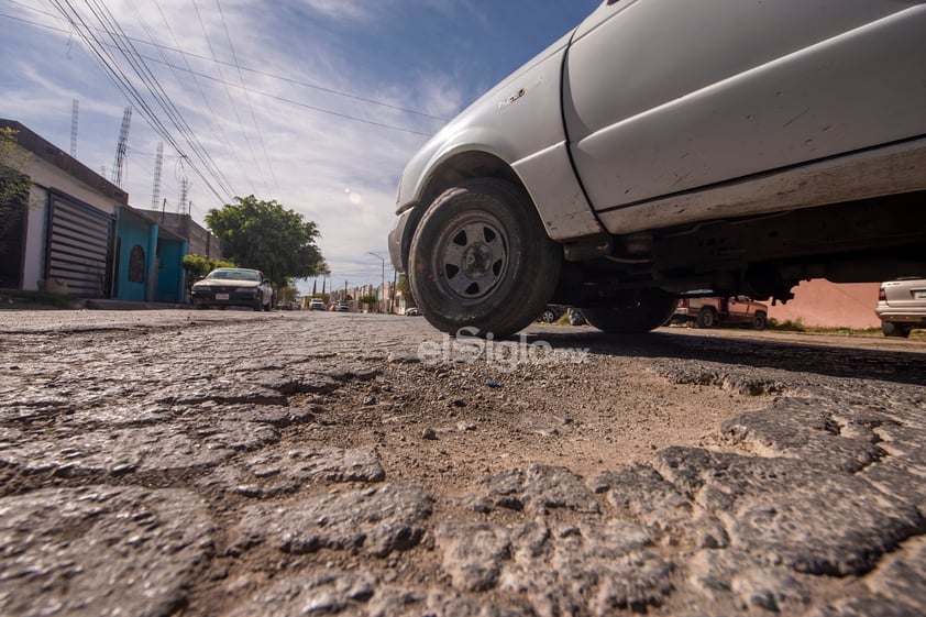 Baches en Torreón, interminables pese a programas