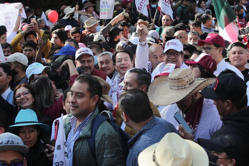 Desde CDMX, López Obrador encabeza marcha por cuatro años de gobierno