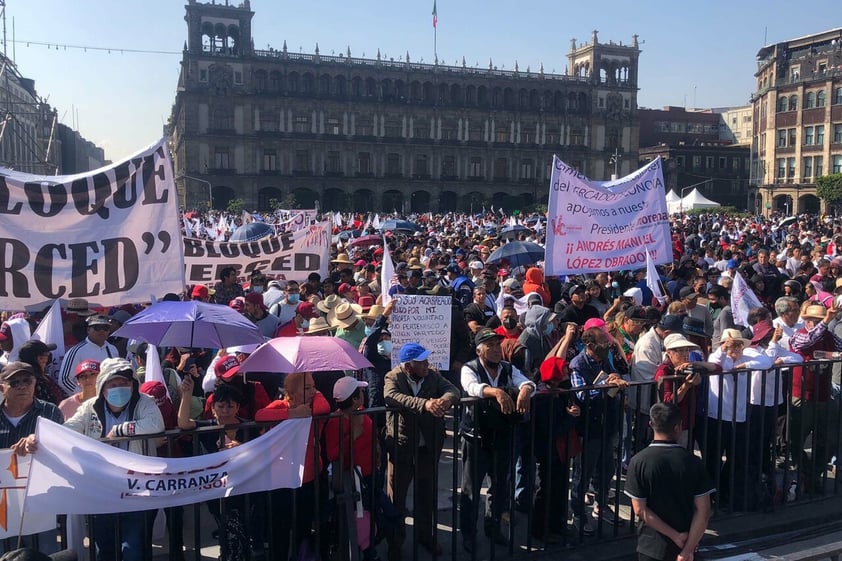 Desde CDMX, López Obrador encabeza marcha por cuatro años de gobierno