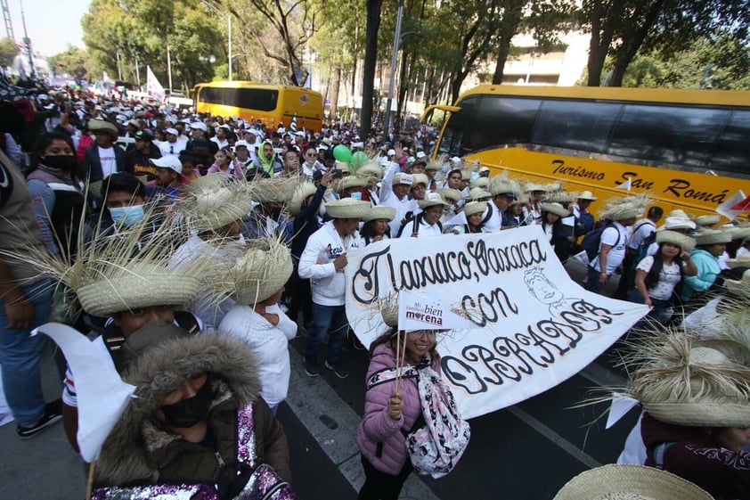 Desde CDMX, López Obrador encabeza marcha por cuatro años de gobierno