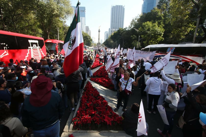 Desde CDMX, López Obrador encabeza marcha por cuatro años de gobierno