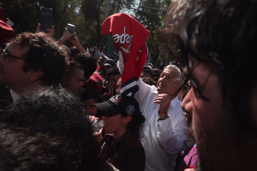 Desde CDMX, López Obrador encabeza marcha por cuatro años de gobierno