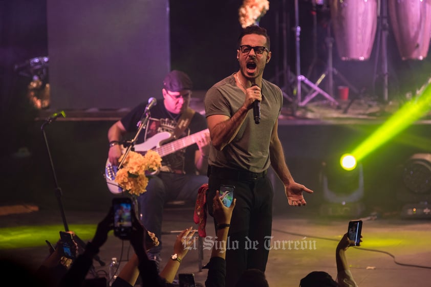 Pepe Madero enamora en el Teatro Nazas con su gira Giallo Fantastique Tour