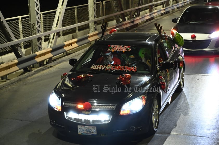 Desfile Navideño alegra las calles de La Laguna