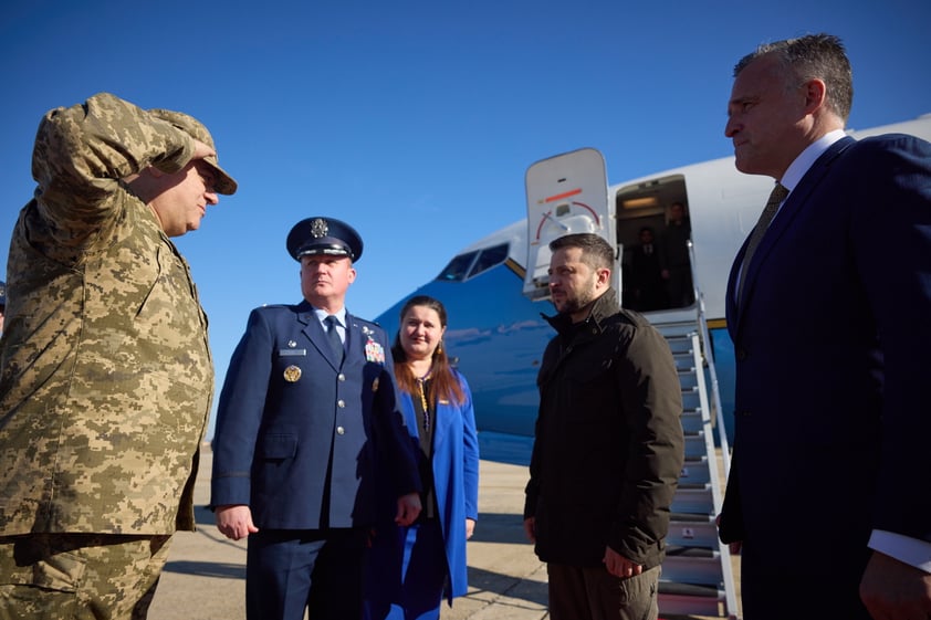 'Vital'; Zelenski agradece apoyo de Estados Unidos para resistir invasión rusa