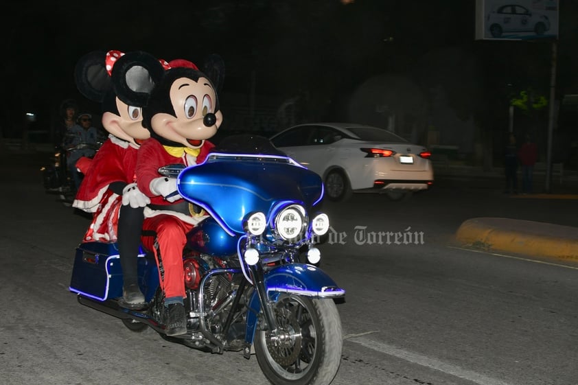 Motociclistas recorren las tres ciudades en primera rodada navideña