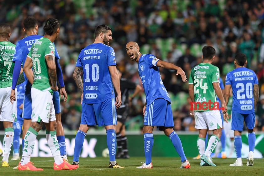 Santos Laguna vs Tigres UANL