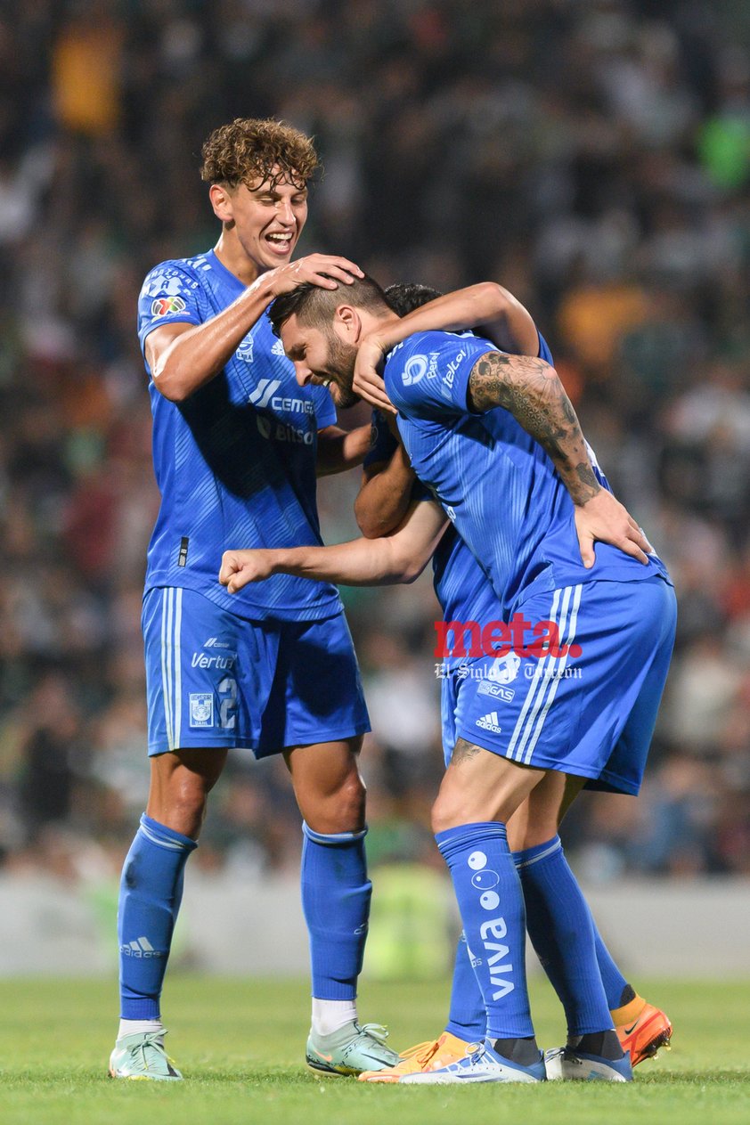 Santos Laguna vs Tigres UANL