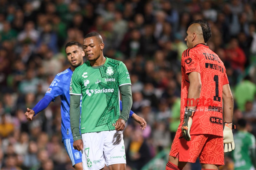 Santos Laguna vs Tigres UANL