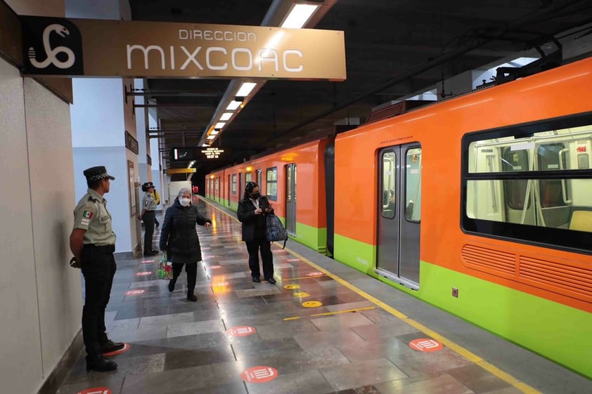 Tras 20 meses, reabre parcialmente la colapsada línea 12 del Metro de México