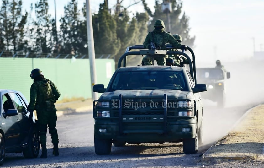 'El G1', lugarteniente de 'El Mayo' Zambada, en traslado tras detención en Durango