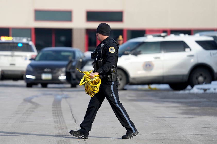 Mueren dos estudiantes tras tiroteo en Des Moines, Iowa