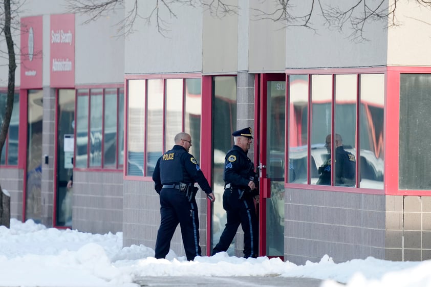 Mueren dos estudiantes tras tiroteo en Des Moines, Iowa