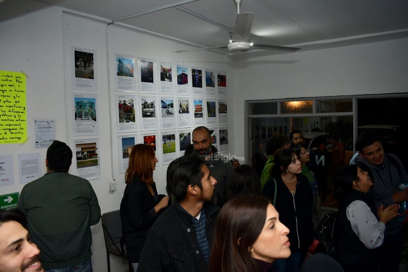 Realizan ejercicio curatorial con fotografías de la cuenta Torreón Gacho