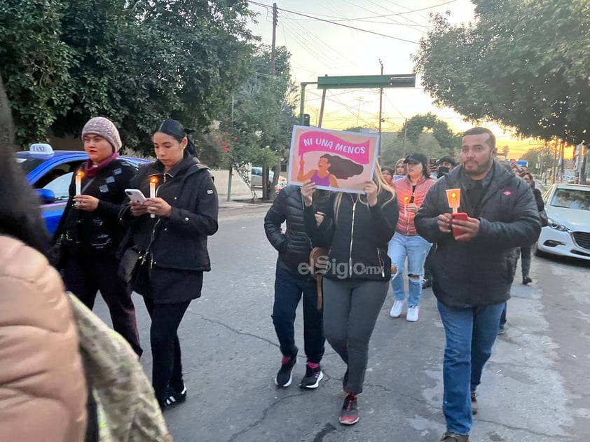 Por violencia contra la mujer, realizan primera marcha silenciosa