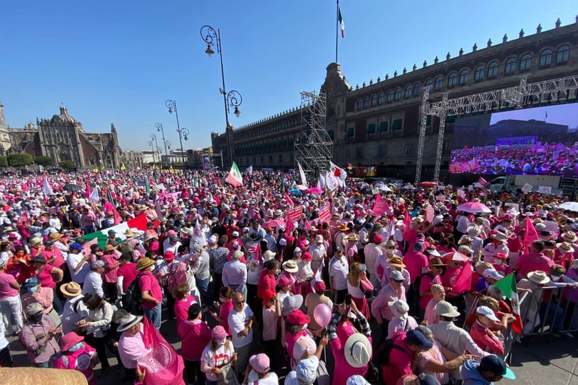 Marchan en defensa del INE en Ciudad de México