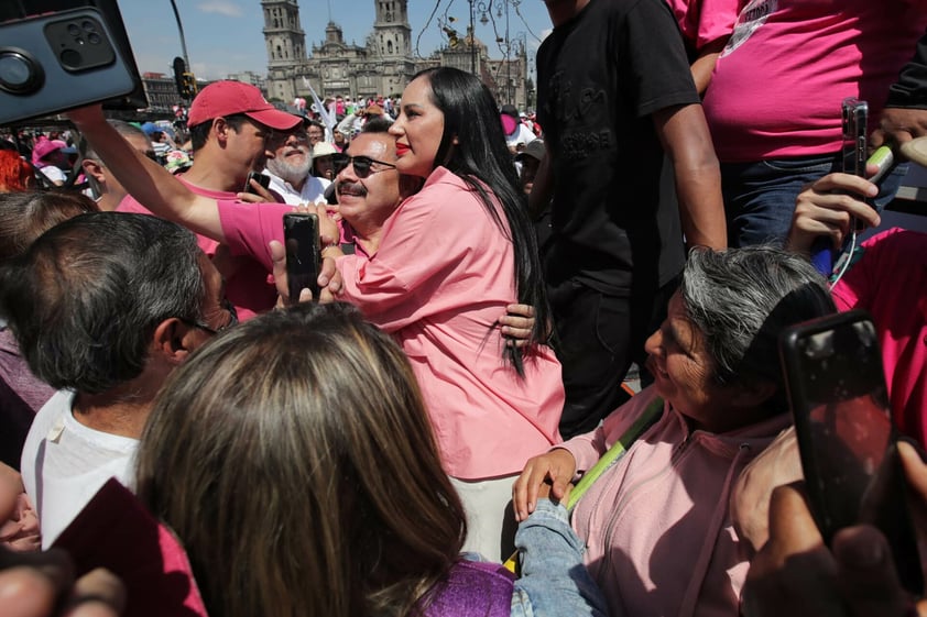 Marchan en defensa del INE en Ciudad de México