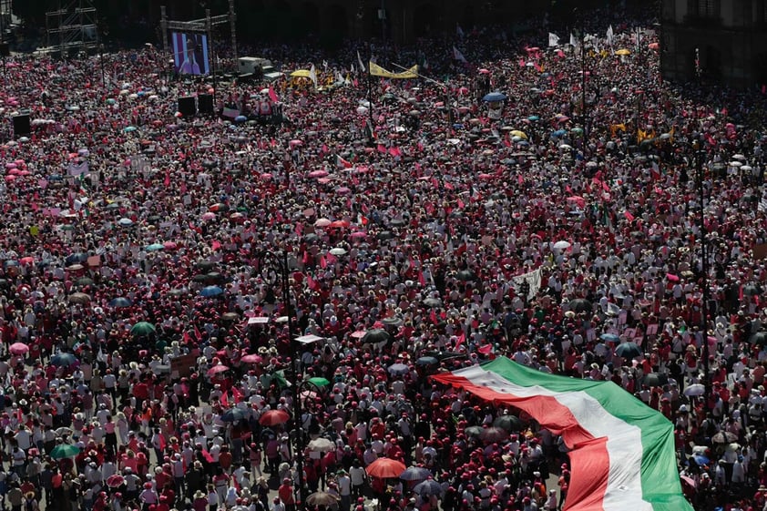 Marchan en defensa del INE en Ciudad de México