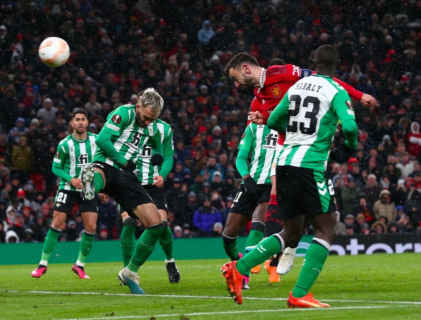 Manchester United arrolla al Betis en cuartos de la Liga Europa