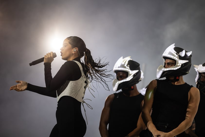 'Saoko, papi, Saoko', Rosalía revienta Lollapalooza Brasil