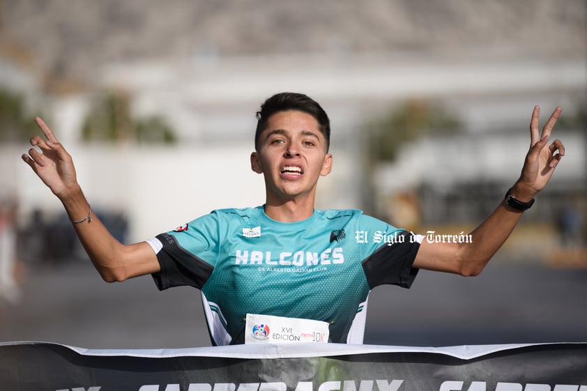 Jared Serrano, campeón Peñoles 10k