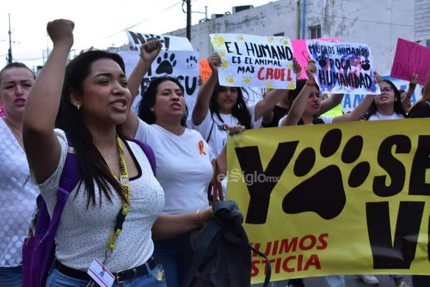 Protestan contra bomberos asesinos de perros en Monclova