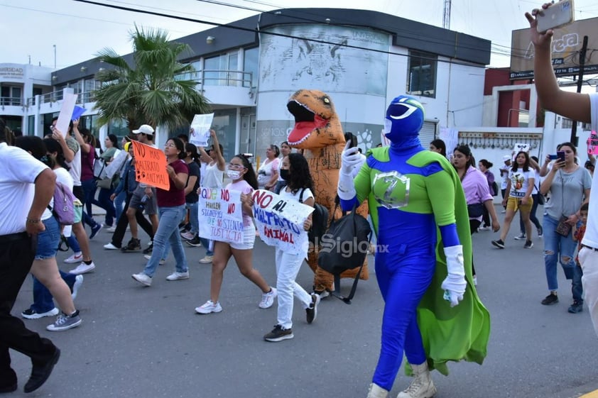 Protestan contra bomberos asesinos de perros en Monclova