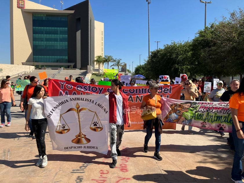 Marchan en Torreón para exigir que se endurezcan penas por maltrato y crueldad animal