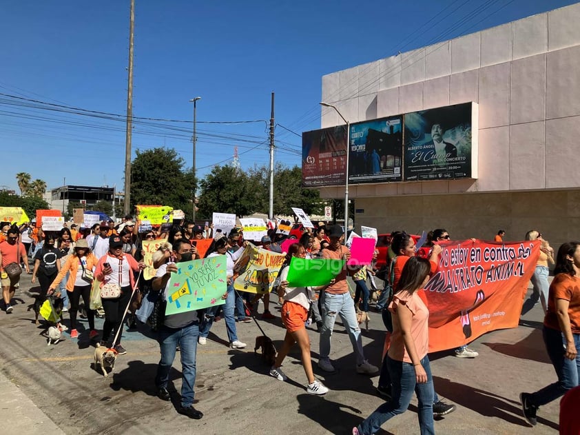 Marchan en Torreón para exigir que se endurezcan penas por maltrato y crueldad animal