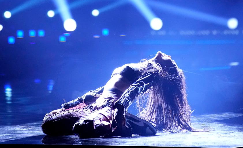 Poder femenino arrasa en las presentaciones en vivo de los Latin AMAs 2023