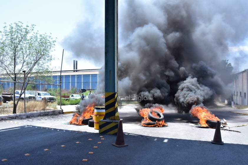 Cede AHMSA y paga a trabajadores